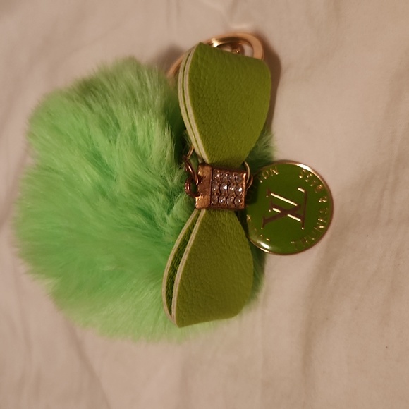 LOUIS VUITTON TRUNKS AND BAG CHARM - Picture 1 of 2